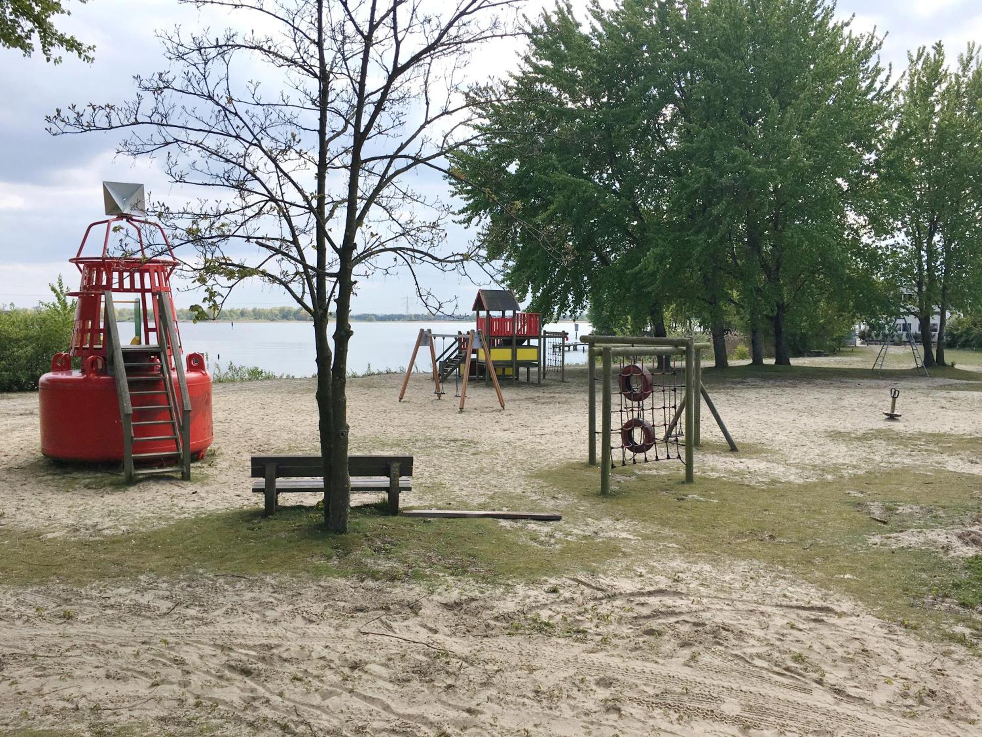 Marinaparcs Алмере Екстериор снимка